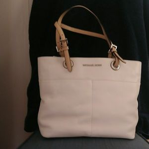 Brand new Michael Kors purse